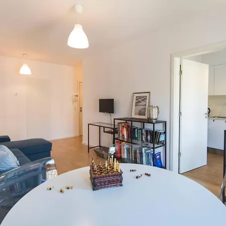 Comfortable In Campo Pequeno Appartement *